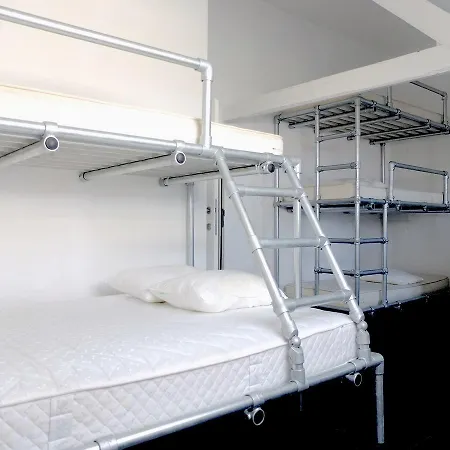Hostel 47