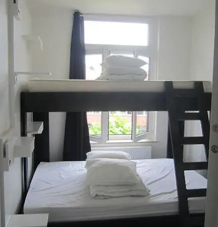 47 Hostal